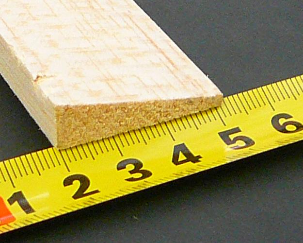 Balsa Wood Trailing Edge 9.5 x 32 x 915 mm Red - Click Image to Close